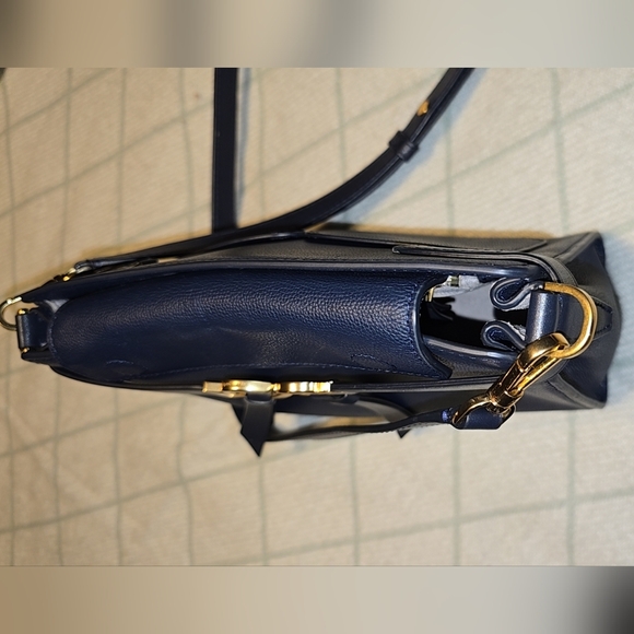 🤑Sale🤑 Kate Spade Medium Crossbody - Picture 3 of 11